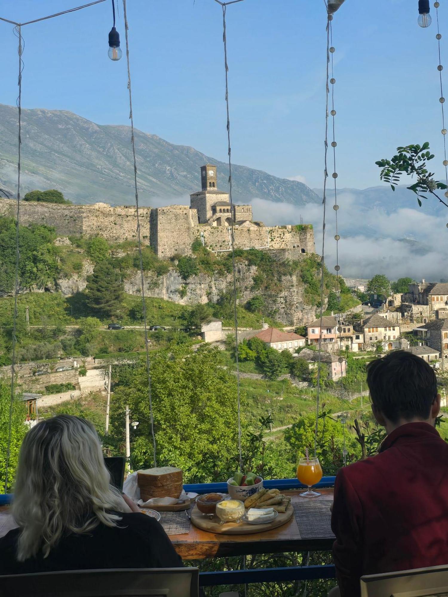 Casa de hóspedes Clockwise Guestrooms Gjirokastër